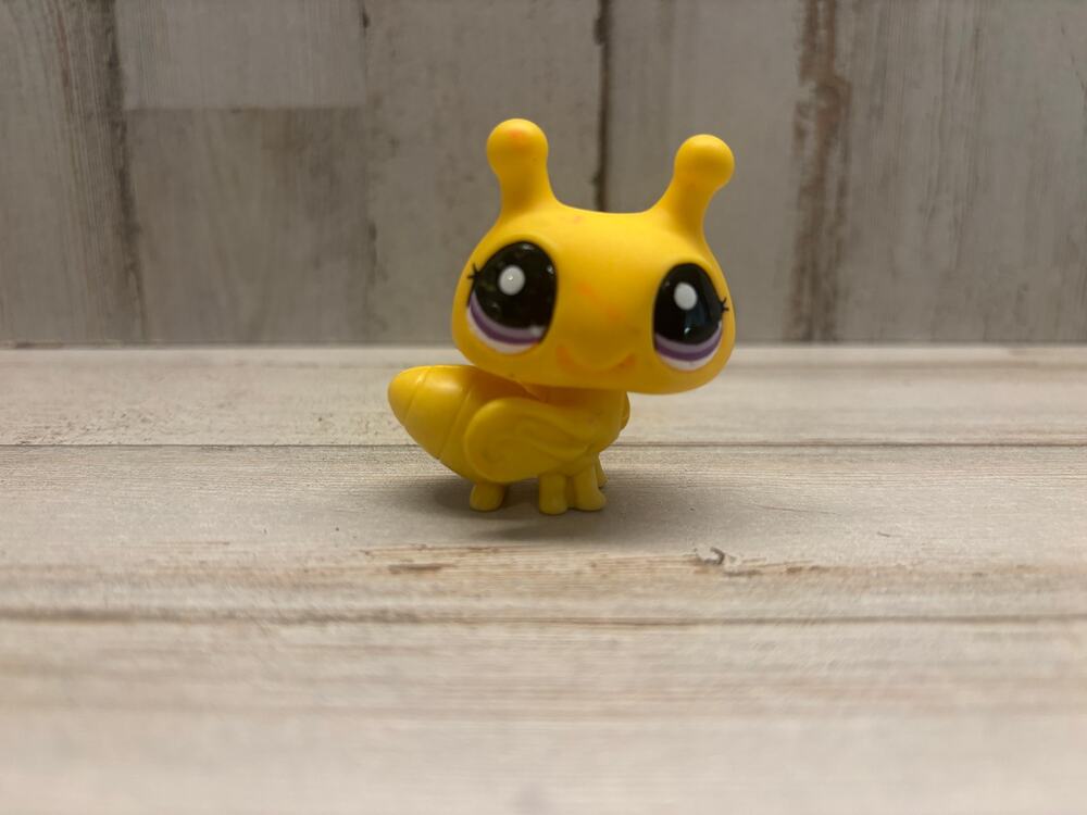 Littlest Pet Shop LPS Vintage Bumblebee Bee EUC